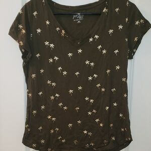 New York & Company Green Fitted Short Sleeve T-Shirt